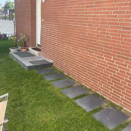 Gemuetliche 1-Zimmer Wohnung Mit Eigenem Eingang Wesseling Exterior photo